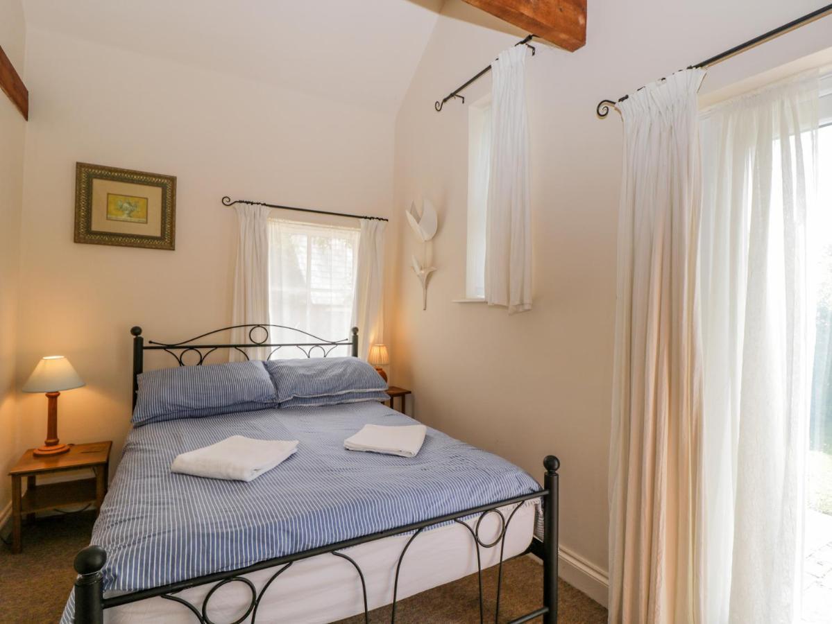 Parkfield Cottage Sturminster Marshall Esterno foto
