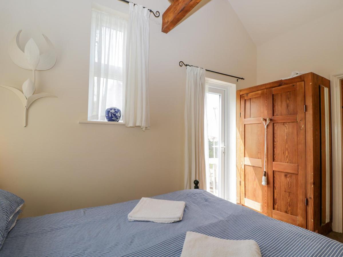 Parkfield Cottage Sturminster Marshall Esterno foto