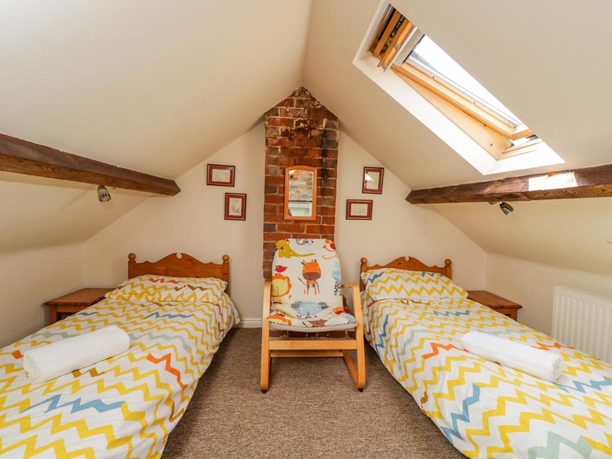 Parkfield Cottage Sturminster Marshall Esterno foto