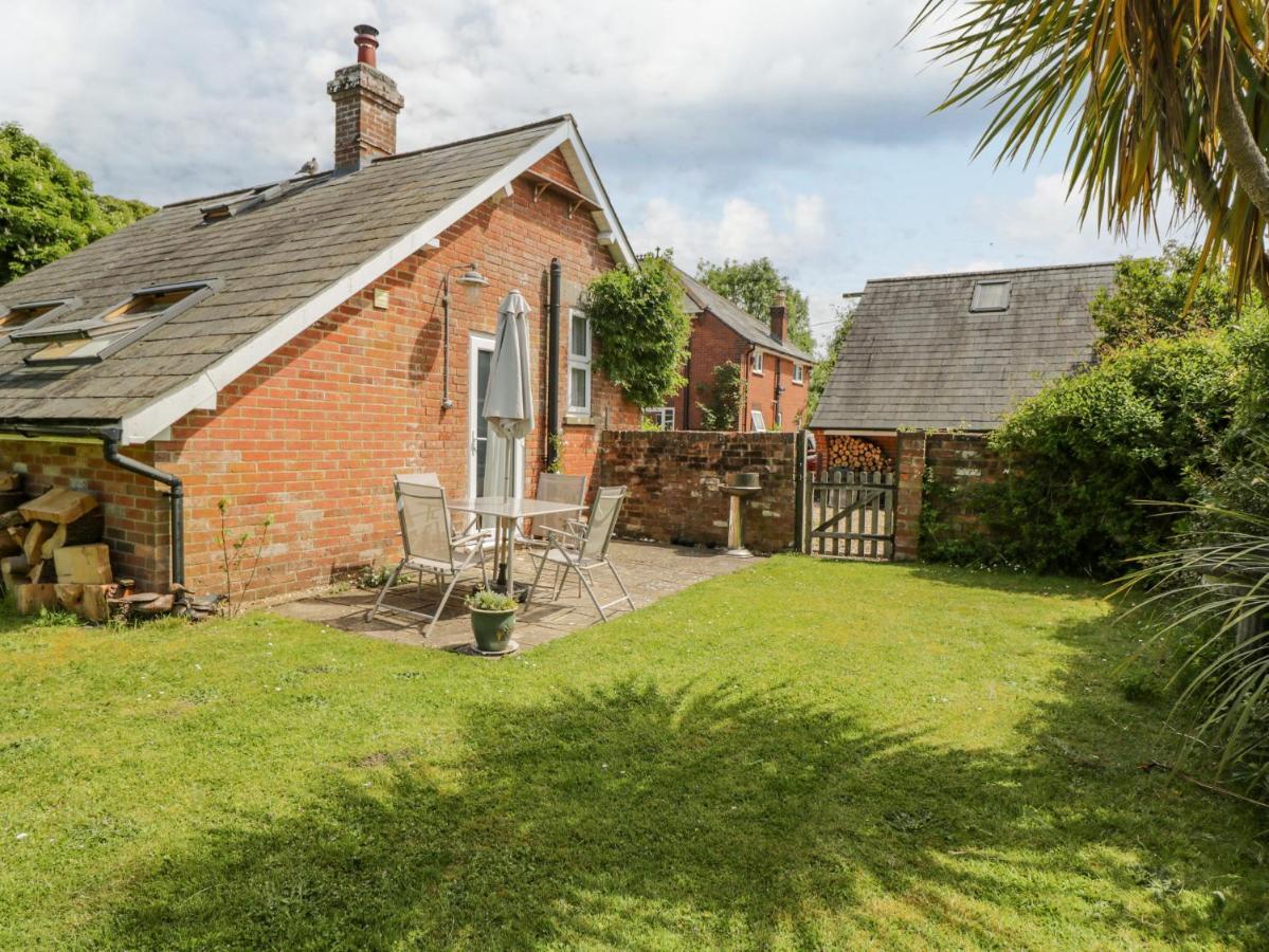 Parkfield Cottage Sturminster Marshall Esterno foto